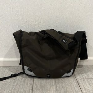 Crumpler-The Part and Parcel laptop messenger bag. Like new.